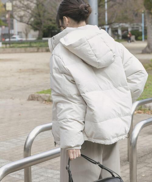 新品　アーバンリサーチ　撥水ダウンジャケット　アイボリーベージュ　ダウン80%！ セール】『撥水』フードダウンジャケット（ダウンジャケット/コート