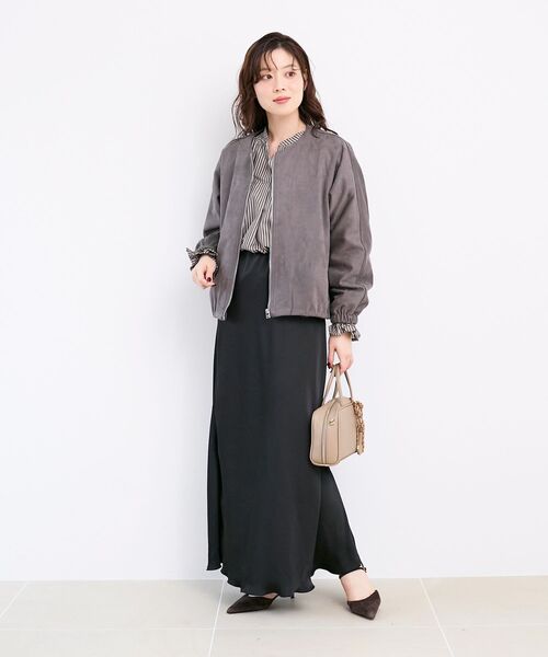 le.coeur blanc（ルクールブラン）の「異素材ボリュームスリーブブルゾン（ブルゾン・レディース・アイボリー/チャコールグレー・38）」の7枚目の写真