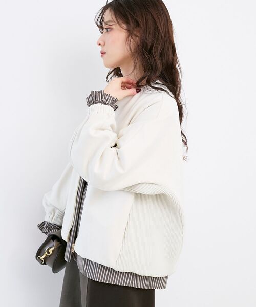 le.coeur blanc（ルクールブラン）の「異素材ボリュームスリーブブルゾン（ブルゾン・レディース・アイボリー/チャコールグレー・38）」の18枚目の写真