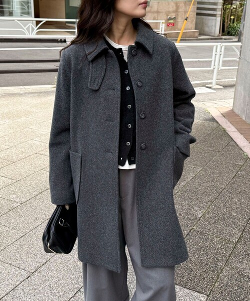 fredy emue（フレディエミュ）の「Super100ステンカラーミドルコート（ダッフルコート・レディース・ネイビー/ベージュ/チャコールグレー・36/38）」の17枚目の写真