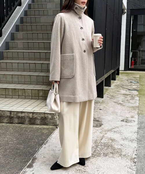 fredy emue（フレディエミュ）の「Super100ステンカラーミドルコート（ダッフルコート・レディース・ネイビー/ベージュ/チャコールグレー・36/38）」の7枚目の写真