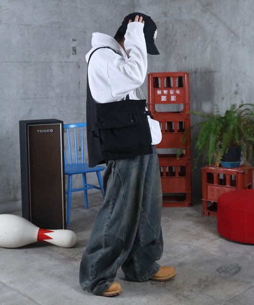 ILL'S(イルズ)の「AW 3Dポケット テクニカルベスト メンズ レディース ユニセックス 【Confirm】(ベスト・メンズ・ブラック・FREE)」の11枚目の写真