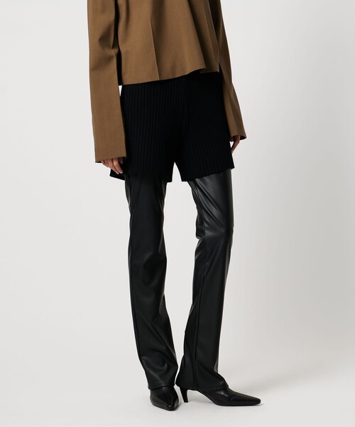 AEWEN MATOPH(イウエン マトフ)の「<AEWEN MATOPH>ウールカシミヤミックス ニットショートパンツ(その他パンツ・レディース・オフホワイト/ブラック・FREE)」の2枚目の写真