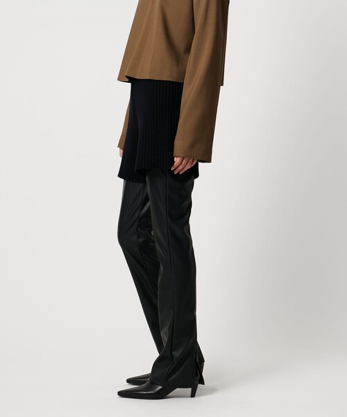 AEWEN MATOPH(イウエン マトフ)の「<AEWEN MATOPH>ウールカシミヤミックス ニットショートパンツ(その他パンツ・レディース・オフホワイト/ブラック・FREE)」の7枚目の写真