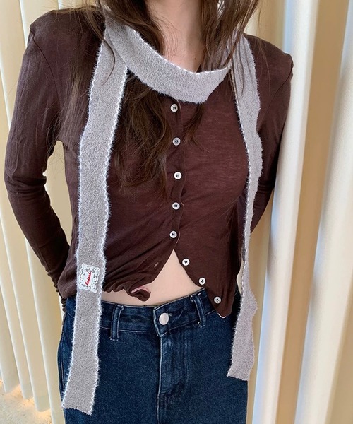 shopnikoniko（ショップニコニコ）の「スリムマフラー  ウェーブステッチ レースワッペン付き ニット マフラー（マフラー・レディース・ブラウン/ホワイト/ブラック/グレー・フリー）」の3枚目の写真