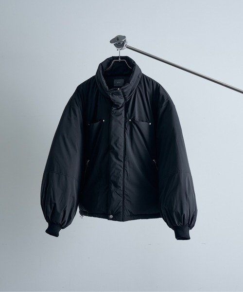 ELLUV（エルブ）の「【ELLUV/エルヴ】防風/ストレッチファブリック モードジップギミック ショートダウンジャケット Ep2.（ダウンジャケット/コート・メンズ・ブラック/ホワイト・L/M/S）」の3枚目の写真