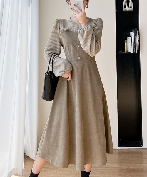 SallyLunn(サリーラン)の「ドッキングガーリーフリルワンピース(ワンピース・レディース・ブラック/ベージュ・L/M)」の4枚目の写真