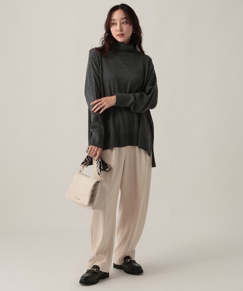 Elura（エルーラ）の「ハイネックポンチョニット/611690（ニット/セーター・レディース・ブラック/チャコールグレー/キャメル/ターコイズブルー・FREE）」の11枚目の写真