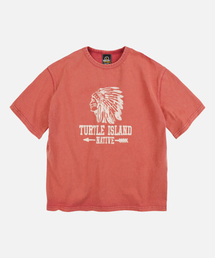 FRIZMWORKS（フリズムワークス）の「TURTLE ISLAND TEE _ RUSTY RED（Tシャツ/カットソー）」