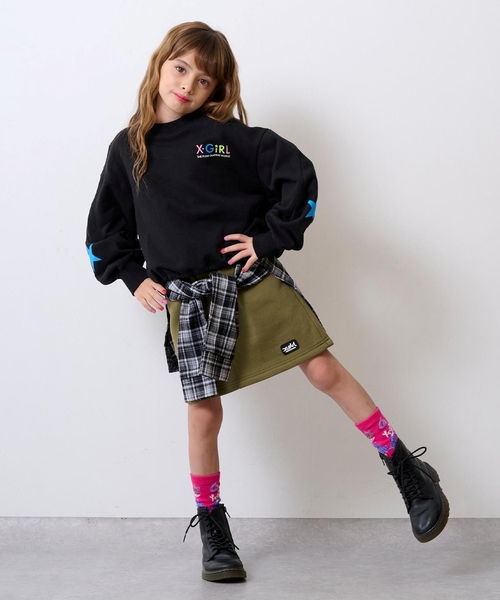 X-girl Stages（エックスガールステージス）の「カラフルバックロゴプリント 切替トレーナー（スウェット・キッズ・アイボリー/ブラック・120cm/140cm/90cm/100cm/110cm/130cm）」の5枚目の写真