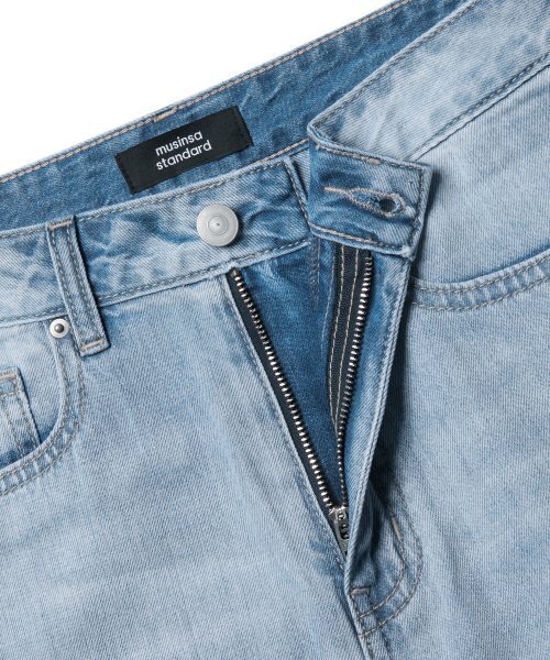 MUSINSA STANDARD WOMAN（ムシンサスタンダードウーマン）の「ウィメンズライトウェイトルーズストレートデニムパンツ[ライトインディゴ]（デニムパンツ・レディース・その他・30/24/25/26/27/28/29）」の3枚目の写真