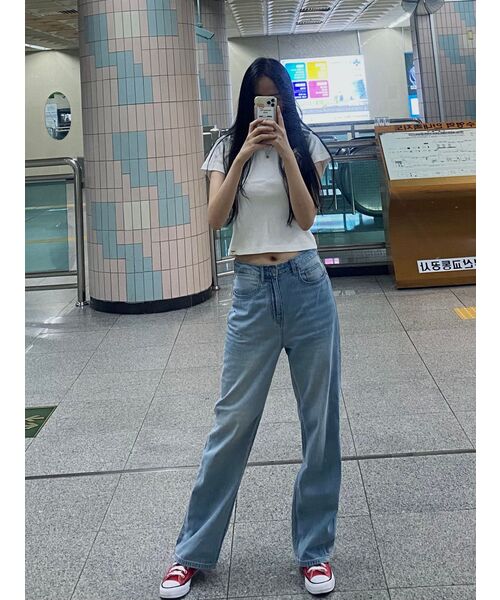 MUSINSA STANDARD WOMAN（ムシンサスタンダードウーマン）の「ウィメンズライトウェイトルーズストレートデニムパンツ[ライトインディゴ]（デニムパンツ・レディース・その他・30/24/25/26/27/28/29）」の11枚目の写真