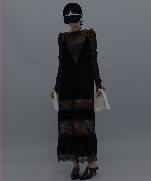 tanakadaisuke（タナカダイスケ）の「【tanakadaisuke/タナカダイスケ】bijou tiara velvet cap/ビジューティアラベルベットキャップ（キャップ・レディース・ブラック・FREE）」の3枚目の写真