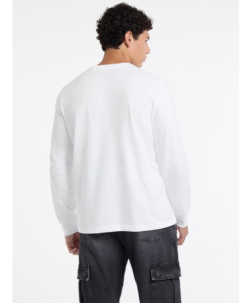 GUESS JEANS(ゲスジーンズ)の「GUESS JEANS Long Sleeves Crew Neck Regular Poket Tee 長袖Tシャツ(Tシャツ/カットソー・メンズ・ホワイト/ブラック・MEDIUM/SMALL/X-LARGE/LARGE)」の3枚目の写真