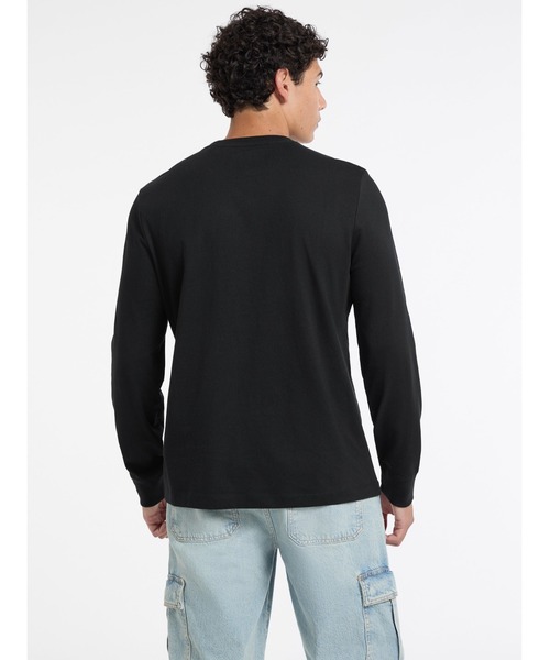 GUESS JEANS(ゲスジーンズ)の「GUESS JEANS Long Sleeves Crew Neck Regular Poket Tee 長袖Tシャツ(Tシャツ/カットソー・メンズ・ホワイト/ブラック・MEDIUM/SMALL/X-LARGE/LARGE)」の14枚目の写真