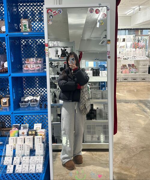 SIYAZU(シヤジュ)の「SIOT4010 Duck Down Crop PD_Black(ダウンジャケット/コート・レディース・ブラック・FREE)」の2枚目の写真
