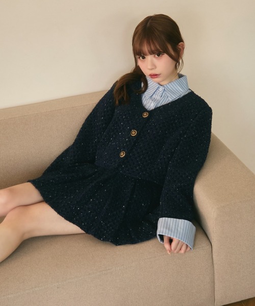 TITTY&CO.(ティティーアンドコー)の「ラメツイードジャケット&プリーツスカート セットアップ(セットアップ・レディース・ネイビー/グレー・FREE)」の4枚目の写真