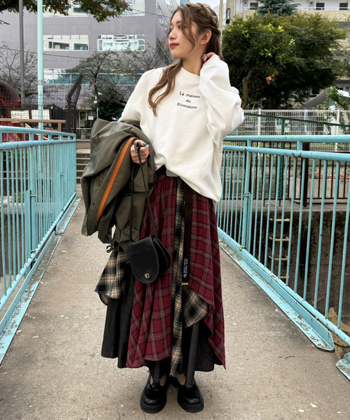 DOUBLE NAME（ダブルネーム）の「みんなで住みたい恐竜プルオーバー（その他トップス・レディース・オフホワイト/ブルー/ブラック系・FREE）」の8枚目の写真