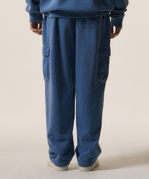 LMCの「OVERDYED SPIRAL CARGO SWEAT PANTS blue(スウェットパンツ・レディース・その他・MEDIUM/SMALL/LARGE)」の4枚目の写真
