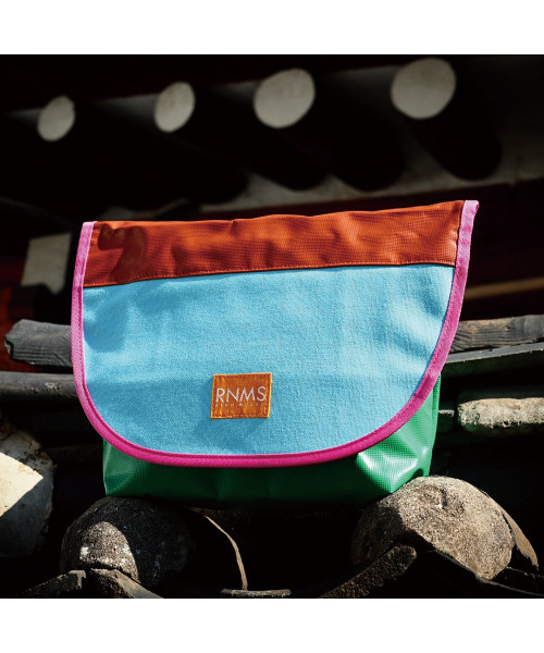 RNMS(アールエヌエムエス)の「CROSSBAG プロ ソウル2(トートバッグ・メンズ・ブルー/オレンジ/イエロー/ブラック/レッド/パープル/マジェンタ/グレー/サファリグリーン/その他・FREE)」の10枚目の写真