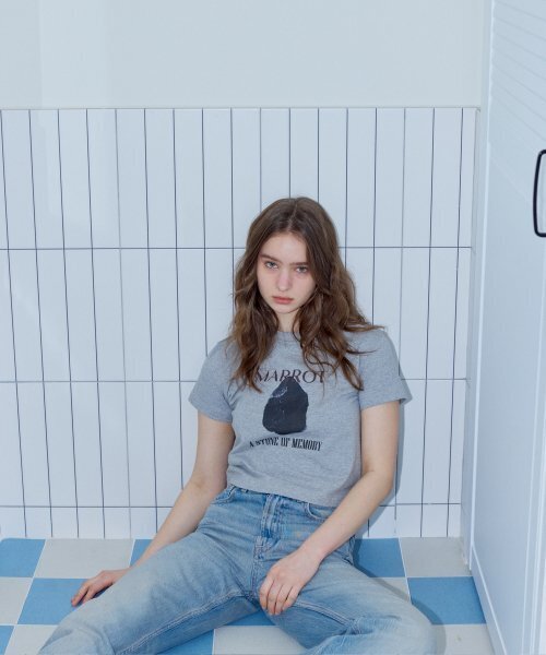 MARROT(マロット)の「ストーンクロップTシャツ_グレー(Tシャツ/カットソー・レディース・その他・FREE)」の4枚目の写真