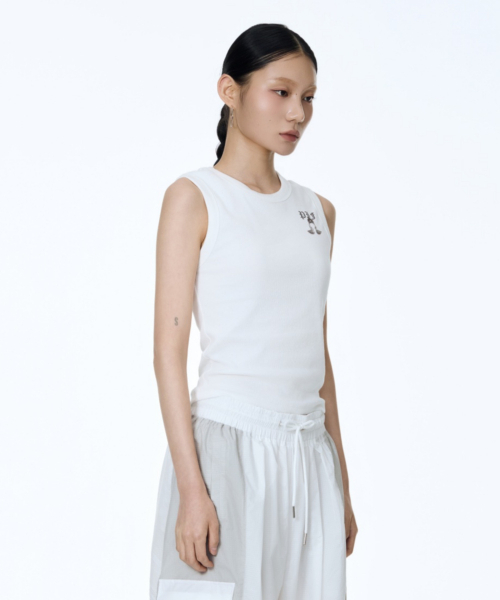71TO96(チル ハナ トゥ グユク)の「連花キーホルダー,マンダリンダック ノースリーブ (ホワイト)(Tシャツ/カットソー・レディース・ホワイト・FREE)」の2枚目の写真