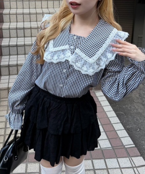 continuer de NICE CLAUP（コンティニューデナイスクラップ）の「レースBIG襟ブラウス（シャツ/ブラウス・レディース・チェック/その他11/ブラック/オフホワイト・FREE）」の4枚目の写真