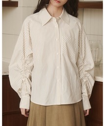 moi tytto（モイテュット）の「アームデザインシャツ（シャツ/ブラウス）」