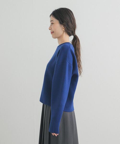 URBAN RESEARCH DOORS（アーバンリサーチドアーズ）の「ショート丈コンパクトニット（ニット/セーター・レディース・ブラック/グレー/ロイヤルブルー・FREE）」の21枚目の写真