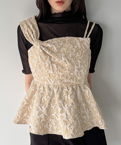 JUNOAH(ジュノア)の「ビッグリボンジャガードキャミソール(キャミソール・レディース・ブラウン/アイボリー/ブラック・LARGE/SMALL/MEDIUM)」の2枚目の写真