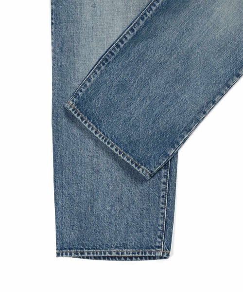 The DUFFER of ST.GEORGE（ザダファーオブセントジョージ）の「MADE IN JAPAN 5PKT STRAIGHT DENIM ：岡山デニム 5ポケット ストレートジーンズ（デニムパンツ・メンズ・ライトインディゴブルー・X-LARGE/LARGE/MEDIUM）」の8枚目の写真