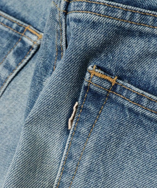 The DUFFER of ST.GEORGE（ザダファーオブセントジョージ）の「MADE IN JAPAN 5PKT STRAIGHT DENIM ：岡山デニム 5ポケット ストレートジーンズ（デニムパンツ・メンズ・ライトインディゴブルー・X-LARGE/LARGE/MEDIUM）」の10枚目の写真