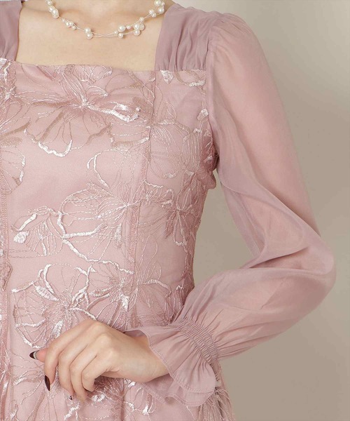 WILLSELECTION（ウィルセレクション）の「パネルラインフラワーレースワンピース（ドレス・レディース・チャコールグレー/ピンク・FREE）」の6枚目の写真