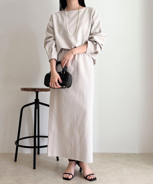 fredy emue(フレディエミュ)の「【セットアップ対応】パウダリーツイルコクーンブラウス(シャツ/ブラウス・レディース・ブラック/ベージュ/オフホワイト/ネイビー・38)」の5枚目の写真