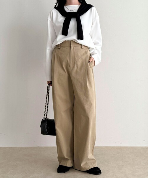 fredy emue(フレディエミュ)の「【セットアップ対応】パウダリーツイルコクーンブラウス(シャツ/ブラウス・レディース・ブラック/ベージュ/オフホワイト/ネイビー・38)」の21枚目の写真