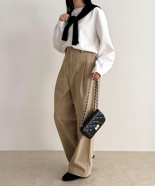 fredy emue(フレディエミュ)の「【セットアップ対応】パウダリーツイルコクーンブラウス(シャツ/ブラウス・レディース・ブラック/ベージュ/オフホワイト/ネイビー・38)」の22枚目の写真