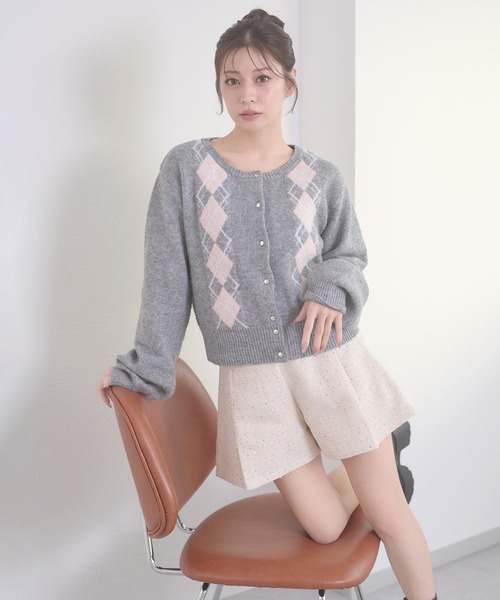 Ambre Neige(アンブルネージュ)の「sequins culottes short pants / スパンコールキュロットショートパンツ(その他パンツ・レディース・ブラック/アイボリー・FREE)」の8枚目の写真