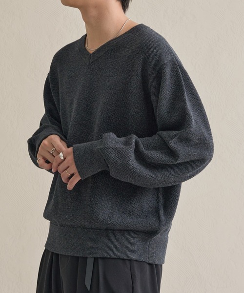 epnok（エプノック）の「メランジVネックルーズニット（ニット/セーター・メンズ・グレー/チャコールグレー/テラコッタ・SMALL/MEDIUM/LARGE）」の11枚目の写真