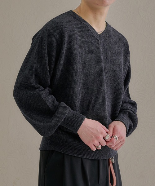 epnok(エプノック)の「メランジVネックルーズニット(ニット/セーター・メンズ・グレー/チャコールグレー/テラコッタ/ネイビー/ブラウン・SMALL/MEDIUM/LARGE)」の21枚目の写真