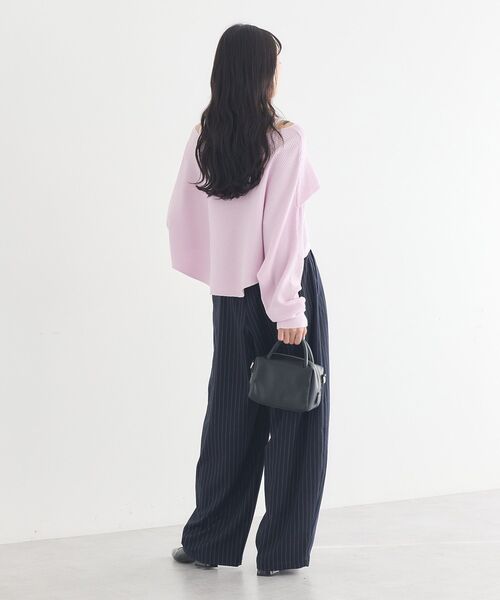 earth music&ecology(アースミュージックアンドエコロジー)の「【毛玉防止/洗える】SET2点クロスニット+キャミソール(ニット/セーター・レディース・ブラック/ピンク/イエロー/アイボリー・FREE)」の14枚目の写真