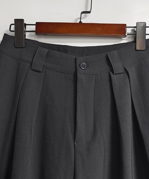 ONEP STAR(ワンピスター)の「タック入りワイドパンツ(その他パンツ・レディース・ブラック/グレー/ブラウン・SMALL/MEDIUM/X-LARGE/LARGE)」の10枚目の写真
