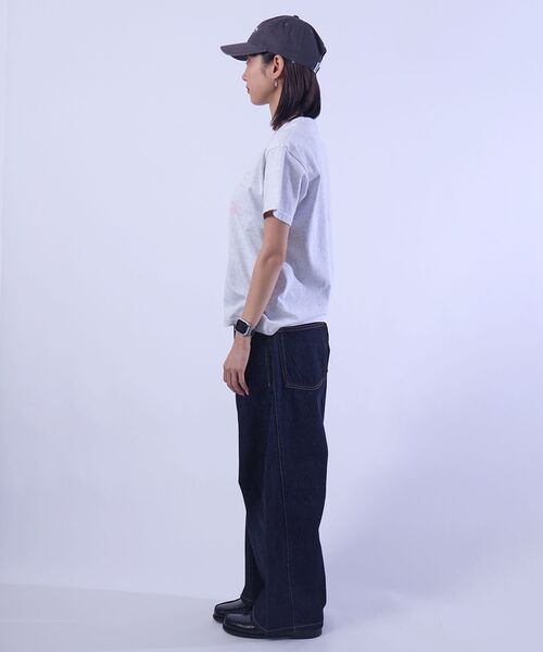 FFEIN(フェイン)の「【FFEIN(フェイン)】手書きメッセージショート丈Tシャツ / Tシャツ クルーネック 半袖 プリント 【短丈】(Tシャツ/カットソー・メンズ・ブラック/アッシュグレー/ネイビー/ホワイト/モカ・LARGE/MEDIUM/SMALL)」の20枚目の写真
