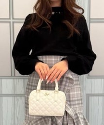 ダブルステッチダイヤキルトハンドバッグ