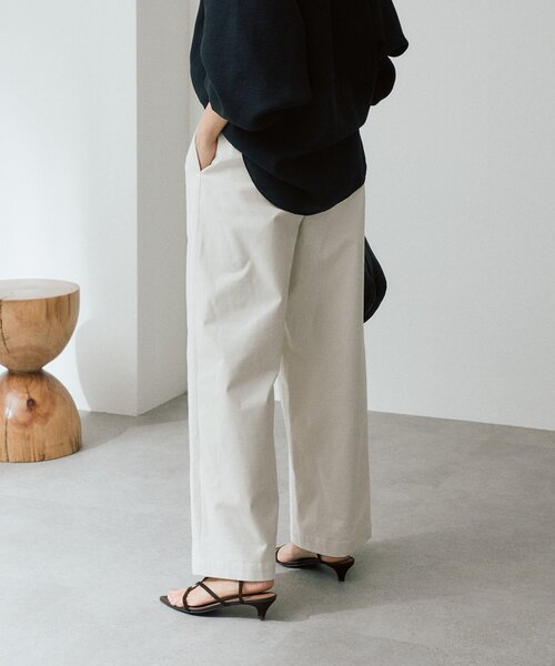 RIVE DROITE（リヴドロワ）の「予約【トレンド感抜群】タックバギーチノ（チノパンツ・レディース・ベージュ/オフホワイト・36/38）」の10枚目の写真