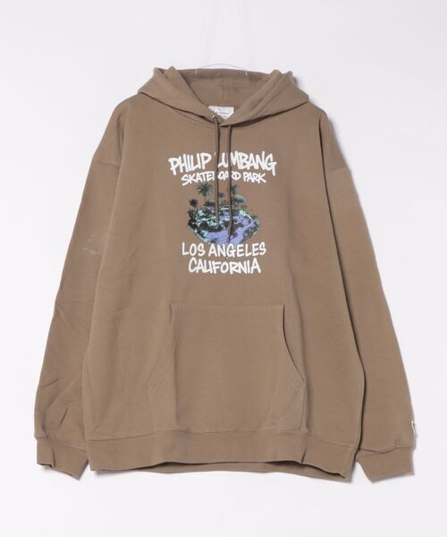 Right-on(ライトオン)の「【Philip Lumbang】カリフォルニアグラフィック プリントスウェットパーカー (ストリートコーデ / 大人カジュアル / ミッドウェイト)(パーカー・メンズ・ブラウン/ホワイト/サックスブルー・M/L/XL)」の2枚目の写真