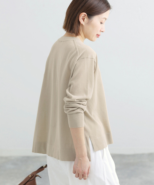 IENA(イエナ)の「ウォッシャブル シアーニットプルオーバー(ニット/セーター・レディース・ブラック/サックスブルー/ベージュ・FREE)」の2枚目の写真