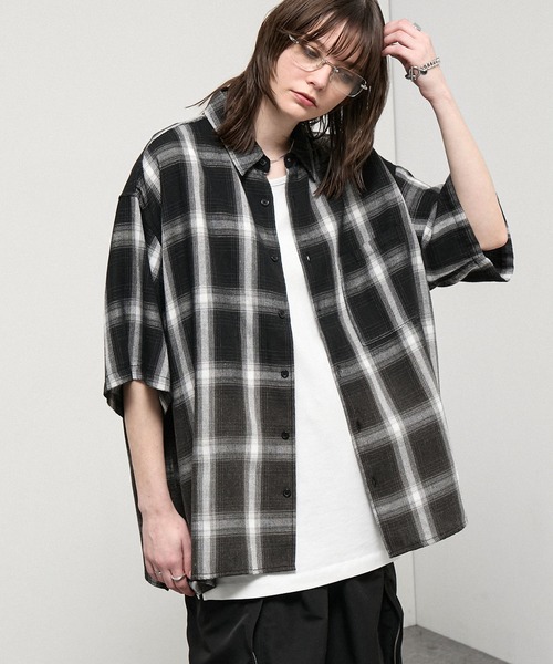 Alfred Alex(アルフレッドアレックス)の「【Alfred Alex】Gradient Ombre Check Shirt /グラデーション オーバーサイズ オンブレチェックシャツ(シャツ/ブラウス・メンズ・ネイビー/ブルーグリーン/ブラック/ブラウン・M/S/L)」の7枚目の写真