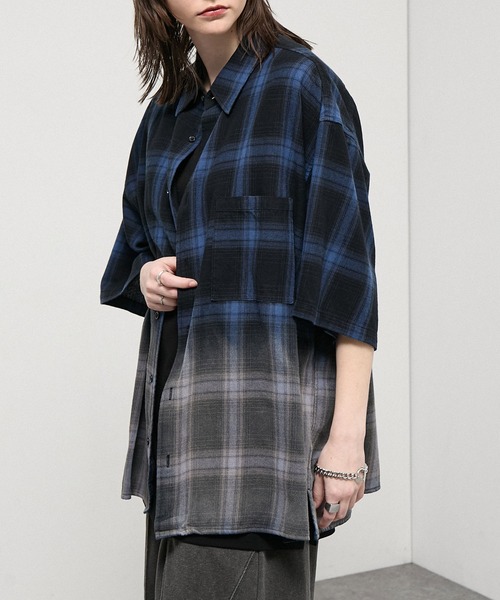 Alfred Alex(アルフレッドアレックス)の「【Alfred Alex】Gradient Ombre Check Shirt /グラデーション オーバーサイズ オンブレチェックシャツ(シャツ/ブラウス・メンズ・ネイビー/ブルーグリーン/ブラック/ブラウン・M/S/L)」の18枚目の写真
