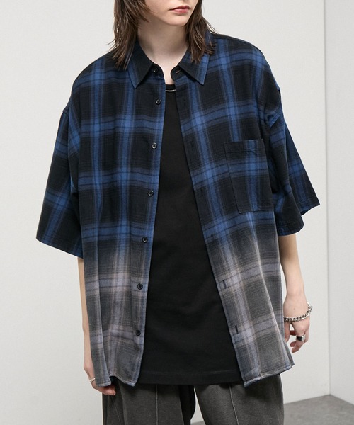 Alfred Alex(アルフレッドアレックス)の「【Alfred Alex】Gradient Ombre Check Shirt /グラデーション オーバーサイズ オンブレチェックシャツ(シャツ/ブラウス・メンズ・ネイビー/ブルーグリーン/ブラック/ブラウン・M/S/L)」の21枚目の写真