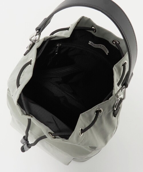BEAUTY&YOUTH UNITED ARROWS(ビューティーアンドユースユナイテッドアローズ)の「ソフト ファブリック 2WAYショルダー バッグ(ハンドバッグ・メンズ・ライム/ブラック・FREE)」の7枚目の写真